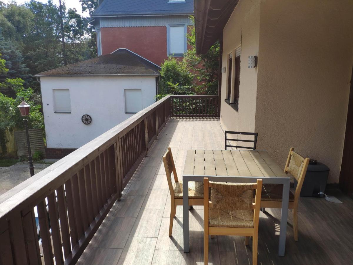 Ferienwohnung Mit 123Qm Fuer 8 Personen Mit Sehr Grossem Garten, Einfache Innen-Ausstattung ไลป์ซิก ภายนอก รูปภาพ