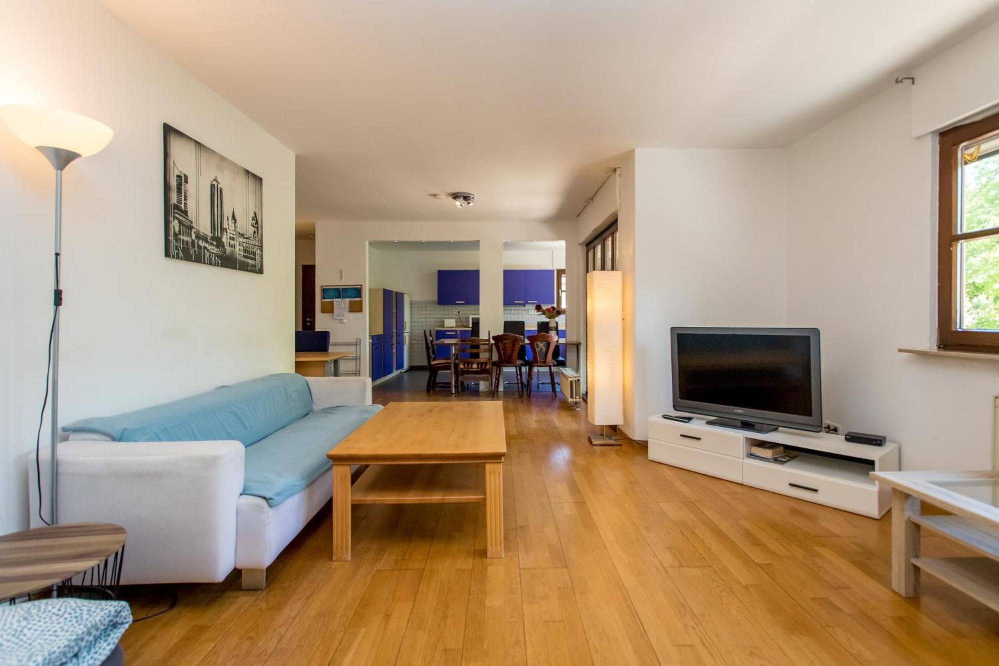 Ferienwohnung Mit 123Qm Fuer 8 Personen Mit Sehr Grossem Garten, Einfache Innen-Ausstattung ไลป์ซิก ภายนอก รูปภาพ